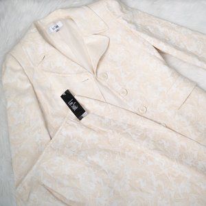 Le Suit Cream Blazer & Skirt Set